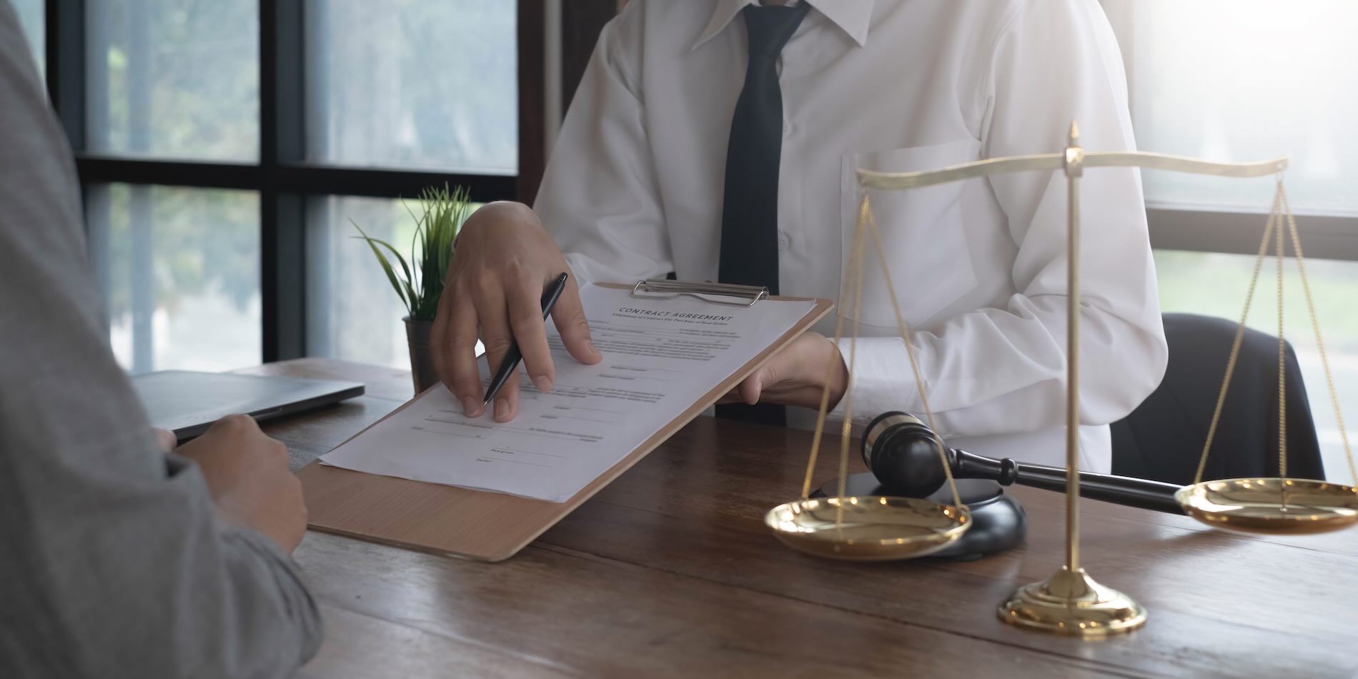 Despacho de Abogados - SN - 3